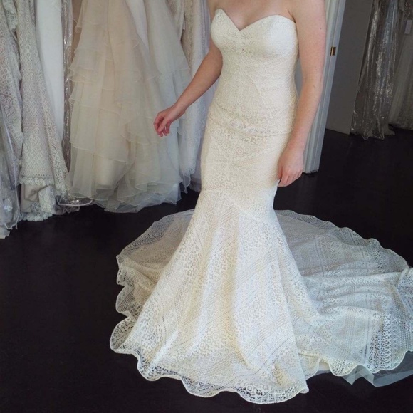 Lillian West Dresses & Skirts - Lillian West Bridal Gown
